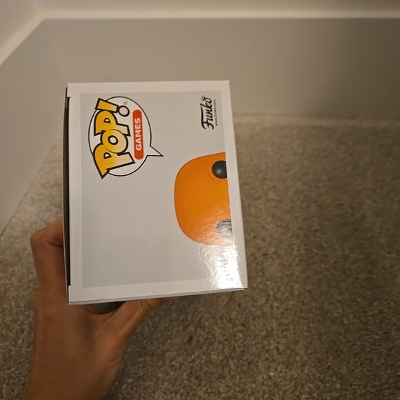 Funko Pop! Vinyl: Pokémon - Charmander (Diamond Glitter) - Target Emerald - Picture 5 of 6